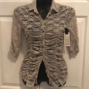 BB Dakota Lace fitted button down ruched top Lt. Gray small